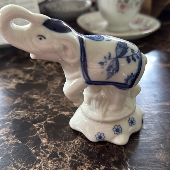 Vintage Blue and White Porcelain Elephant Figurine - Picture 2 of 4